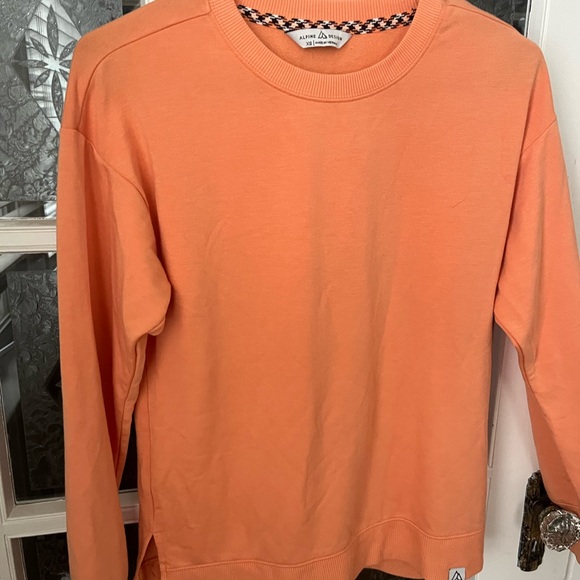 Alpine Designs Crewneck Sweater | Activewear | Size XSmall - Picture 4 of 4